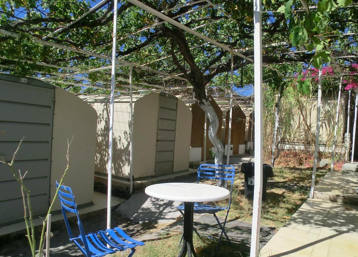 Santorini Camping & Hostel Fira  Exterior foto